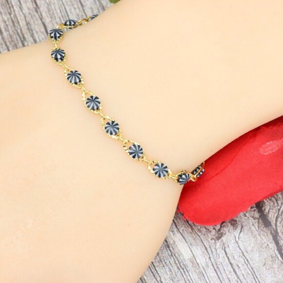 "Trendy Handmade Bracelet – A Stylish Gift for Women & Girls, MAR091269 - Picture 8 of 10